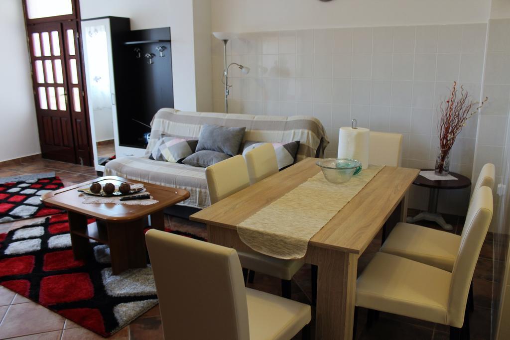 Apartment Mis Floura Риека Экстерьер фото