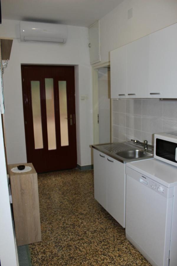 Apartment Mis Floura Риека Экстерьер фото